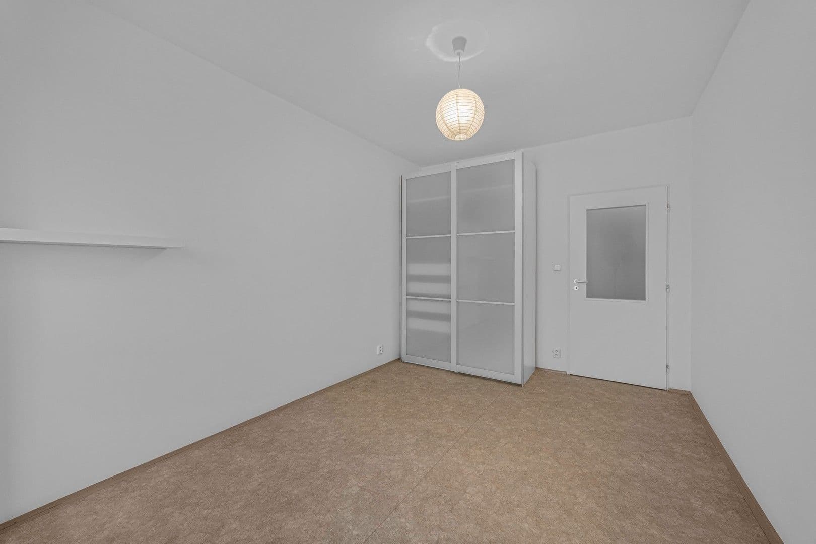 1 bedroom with open-plan kitchen flat to rent, 42 m², Jarní, Hostivice, Středočeský Region 1 bedroom with open-plan kitchen flat to rent, 42 m², Jarní, Hostivice, Středočeský Region