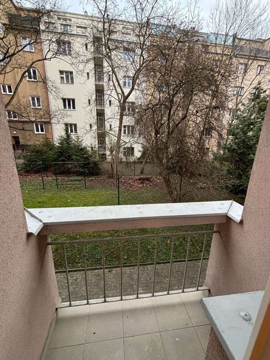 2 bedroom flat to rent, 74 m², Hartigova, Prague, Prague 2 bedroom flat to rent, 74 m², Hartigova, Prague, Prague