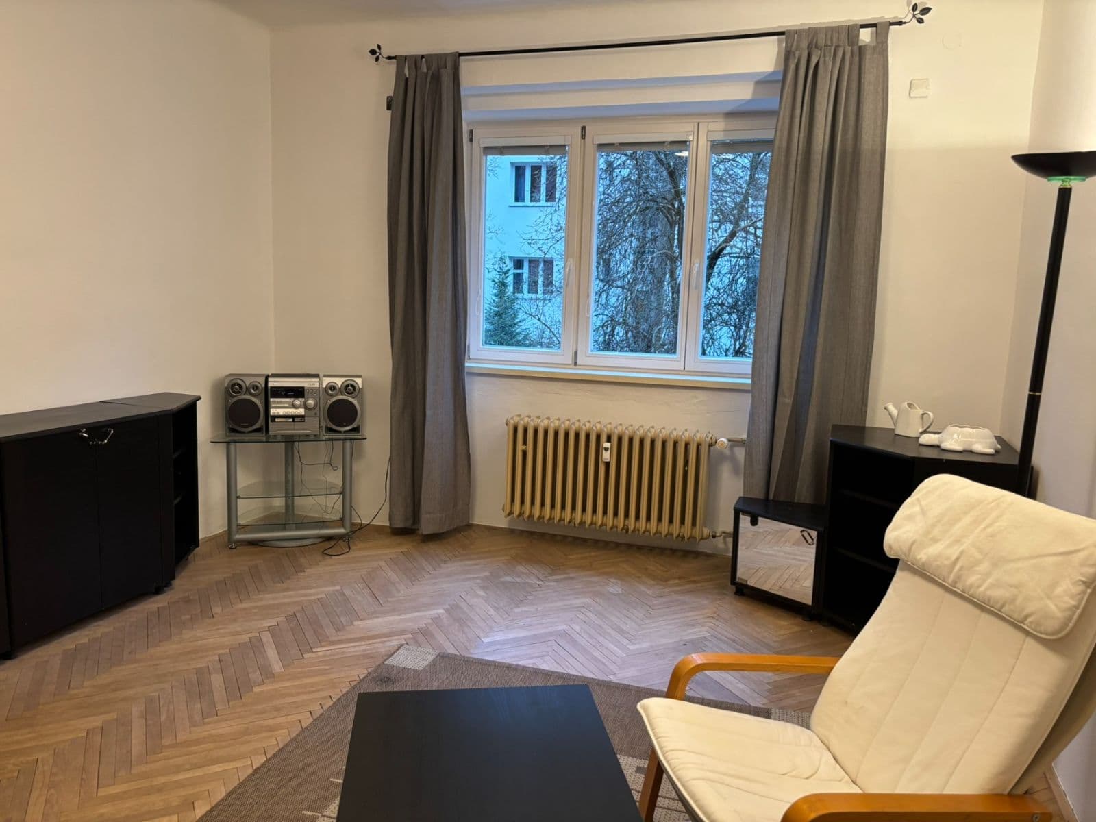 2 bedroom flat to rent, 74 m², Hartigova, Prague, Prague 2 bedroom flat to rent, 74 m², Hartigova, Prague, Prague