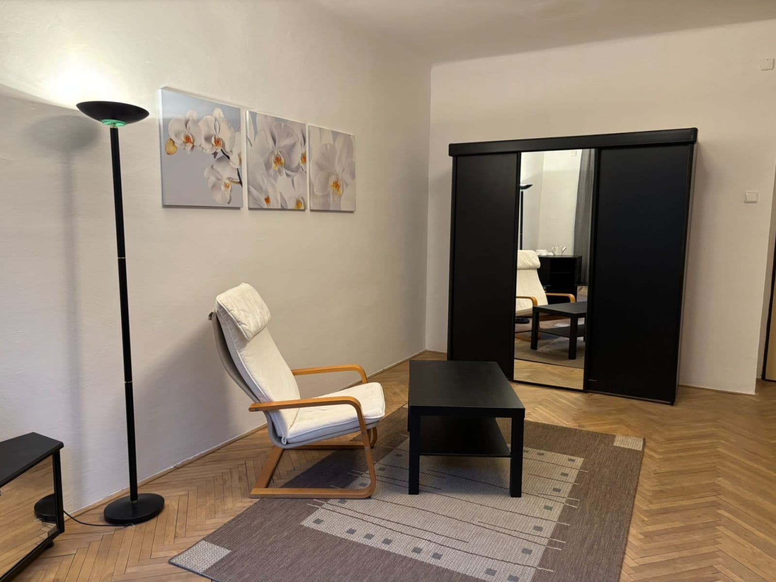 2 bedroom flat to rent, 74 m², Hartigova, Prague, Prague 2 bedroom flat to rent, 74 m², Hartigova, Prague, Prague