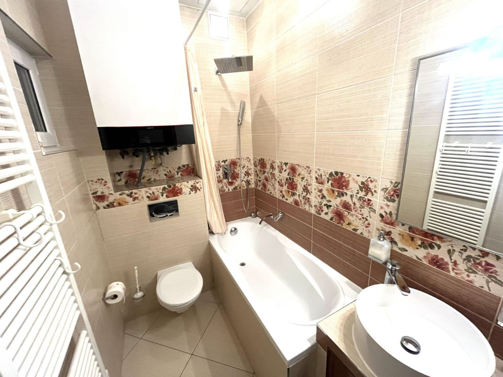 2 bedroom with open-plan kitchen flat to rent, 98 m², Puškinovo náměstí, Prague, Prague 2 bedroom with open-plan kitchen flat to rent, 98 m², Puškinovo náměstí, Prague, Prague