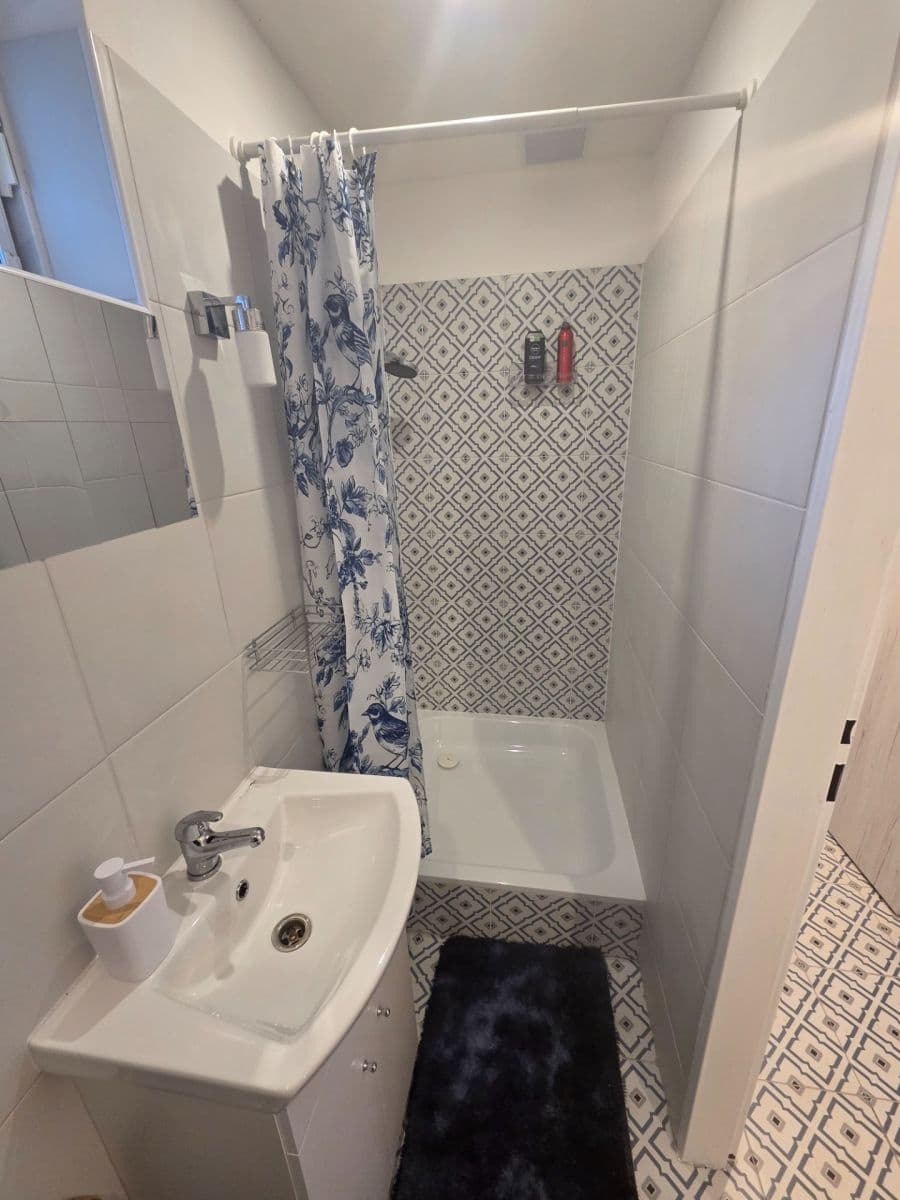 recreational property to rent, 481 m², Pod Chybou, Zadní Třebaň, Středočeský Region recreational property to rent, 481 m², Pod Chybou, Zadní Třebaň, Středočeský Region