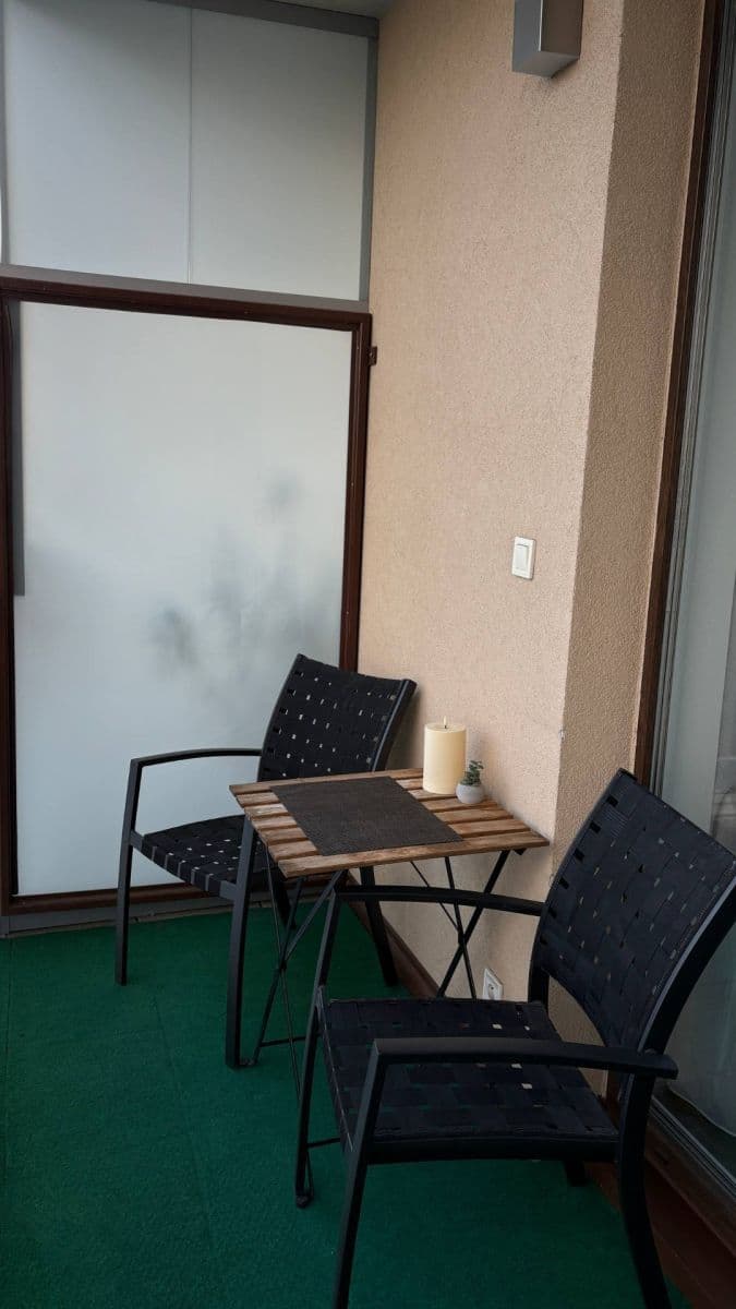 1 bedroom with open-plan kitchen flat to rent, 59 m², Zdiměřická, Prague, Prague 1 bedroom with open-plan kitchen flat to rent, 59 m², Zdiměřická, Prague, Prague