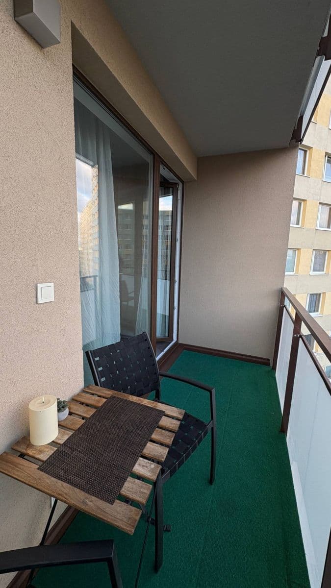 1 bedroom with open-plan kitchen flat to rent, 59 m², Zdiměřická, Prague, Prague 1 bedroom with open-plan kitchen flat to rent, 59 m², Zdiměřická, Prague, Prague