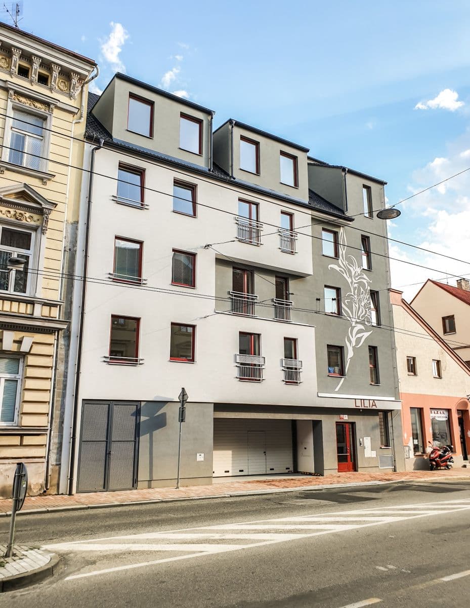 garage to rent, 14 m², Rudolfovská tř., České Budějovice, Jihočeský Region garage to rent, 14 m², Rudolfovská tř., České Budějovice, Jihočeský Region