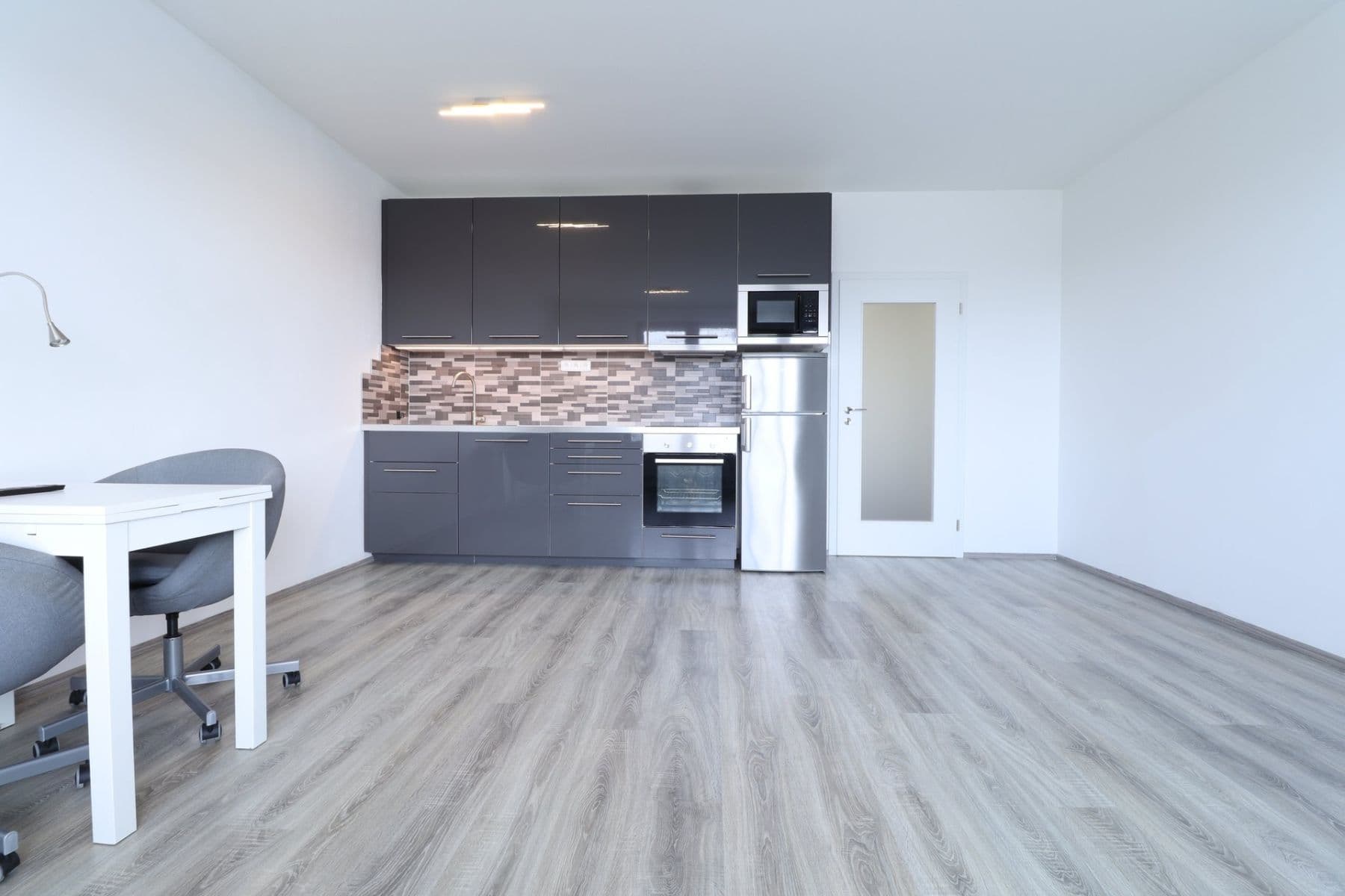 Studio flat to rent, 34 m², Modrého, Prague, Prague Studio flat to rent, 34 m², Modrého, Prague, Prague