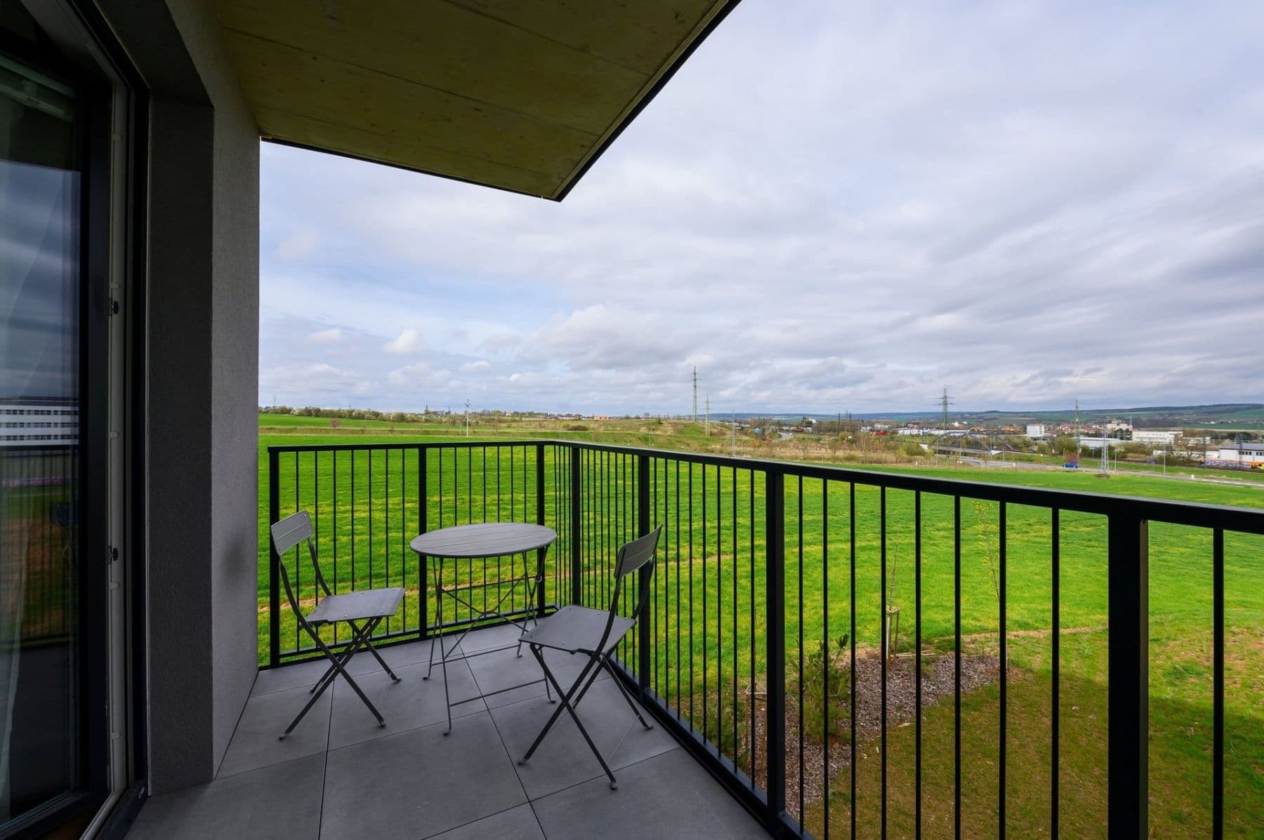 2 bedroom with open-plan kitchen flat to rent, 62 m², Františka Kováříka, Plzeň, Plzeňský Region 2 bedroom with open-plan kitchen flat to rent, 62 m², Františka Kováříka, Plzeň, Plzeňský Region