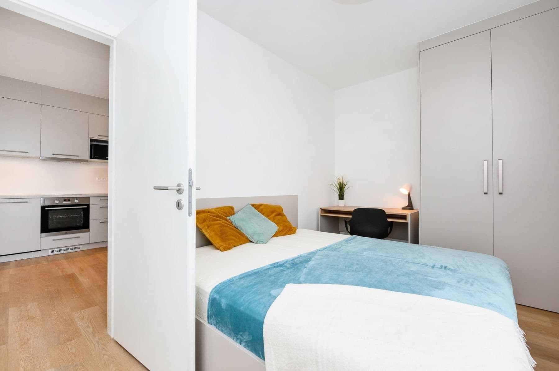 2 bedroom with open-plan kitchen flat to rent, 62 m², Františka Kováříka, Plzeň, Plzeňský Region 2 bedroom with open-plan kitchen flat to rent, 62 m², Františka Kováříka, Plzeň, Plzeňský Region