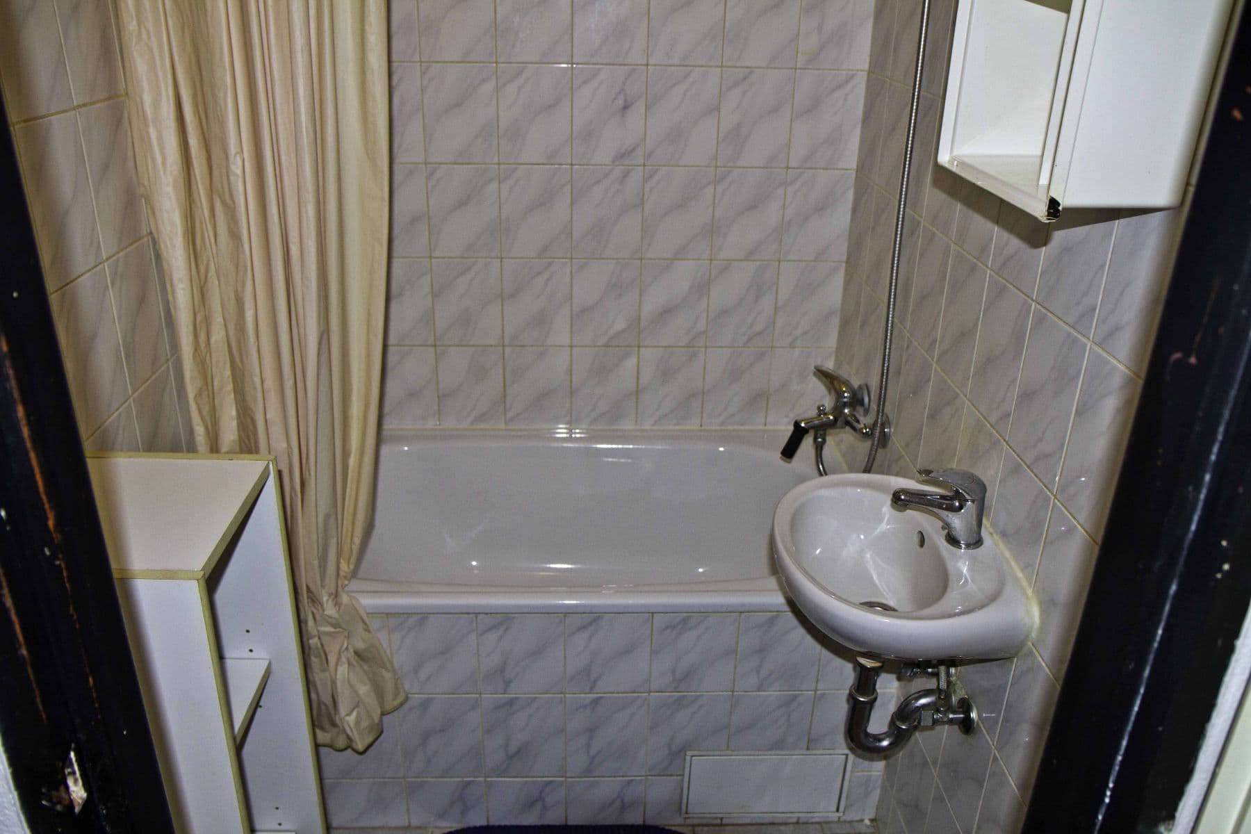 2 bedroom flat to rent, 44 m², Holandská, Kladno, Středočeský Region 2 bedroom flat to rent, 44 m², Holandská, Kladno, Středočeský Region