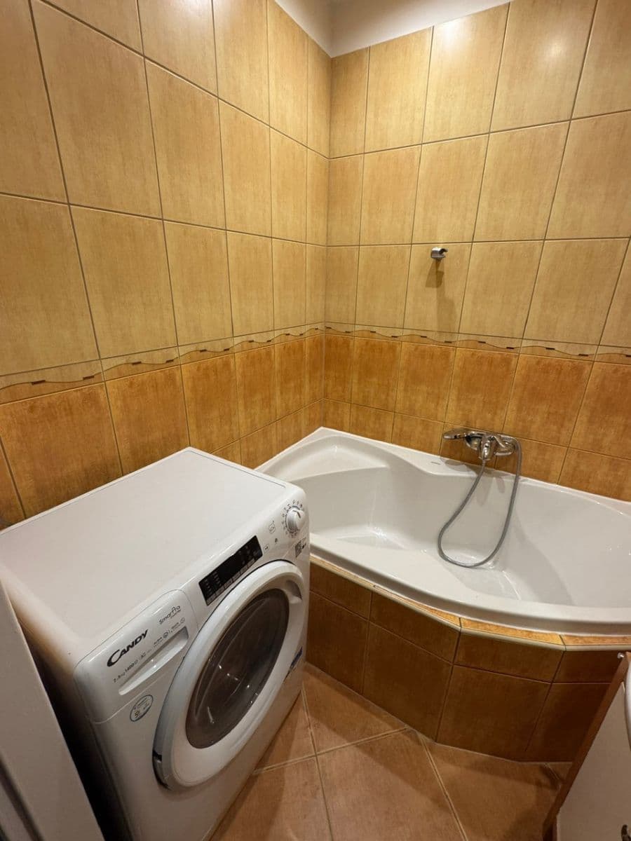 2 bedroom flat to rent, 65 m², Plovdivská, Brno, Jihomoravský Region 2 bedroom flat to rent, 65 m², Plovdivská, Brno, Jihomoravský Region