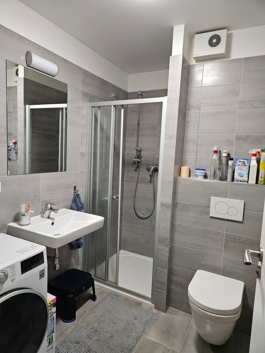 Studio flat to rent, 35 m², Přadlácká, Brno, Jihomoravský Region Studio flat to rent, 35 m², Přadlácká, Brno, Jihomoravský Region