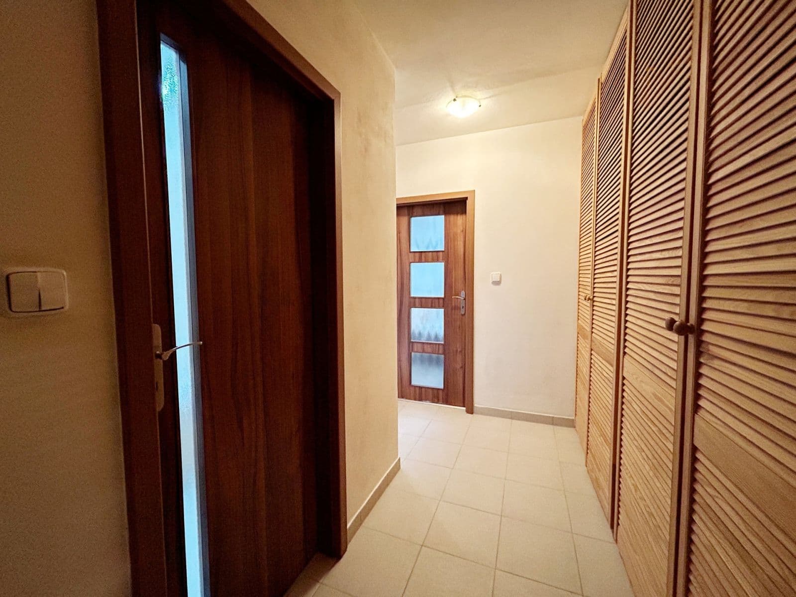 1 bedroom with open-plan kitchen flat to rent, 44 m², Ohradní, Prague, Prague 1 bedroom with open-plan kitchen flat to rent, 44 m², Ohradní, Prague, Prague