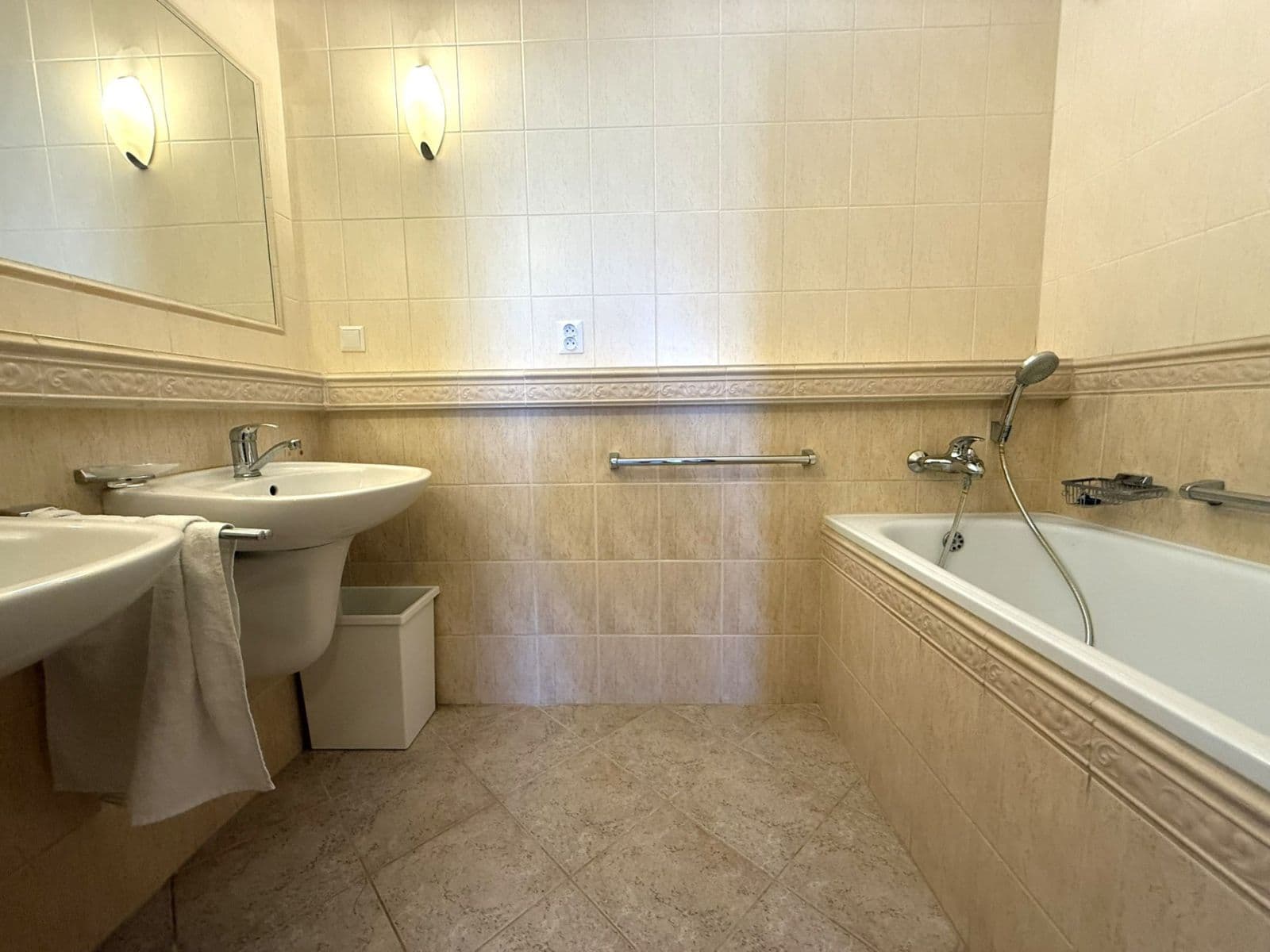 3 bedroom flat to rent, 68 m², Studená, Ružinov, Bratislavský Region 3 bedroom flat to rent, 68 m², Studená, Ružinov, Bratislavský Region