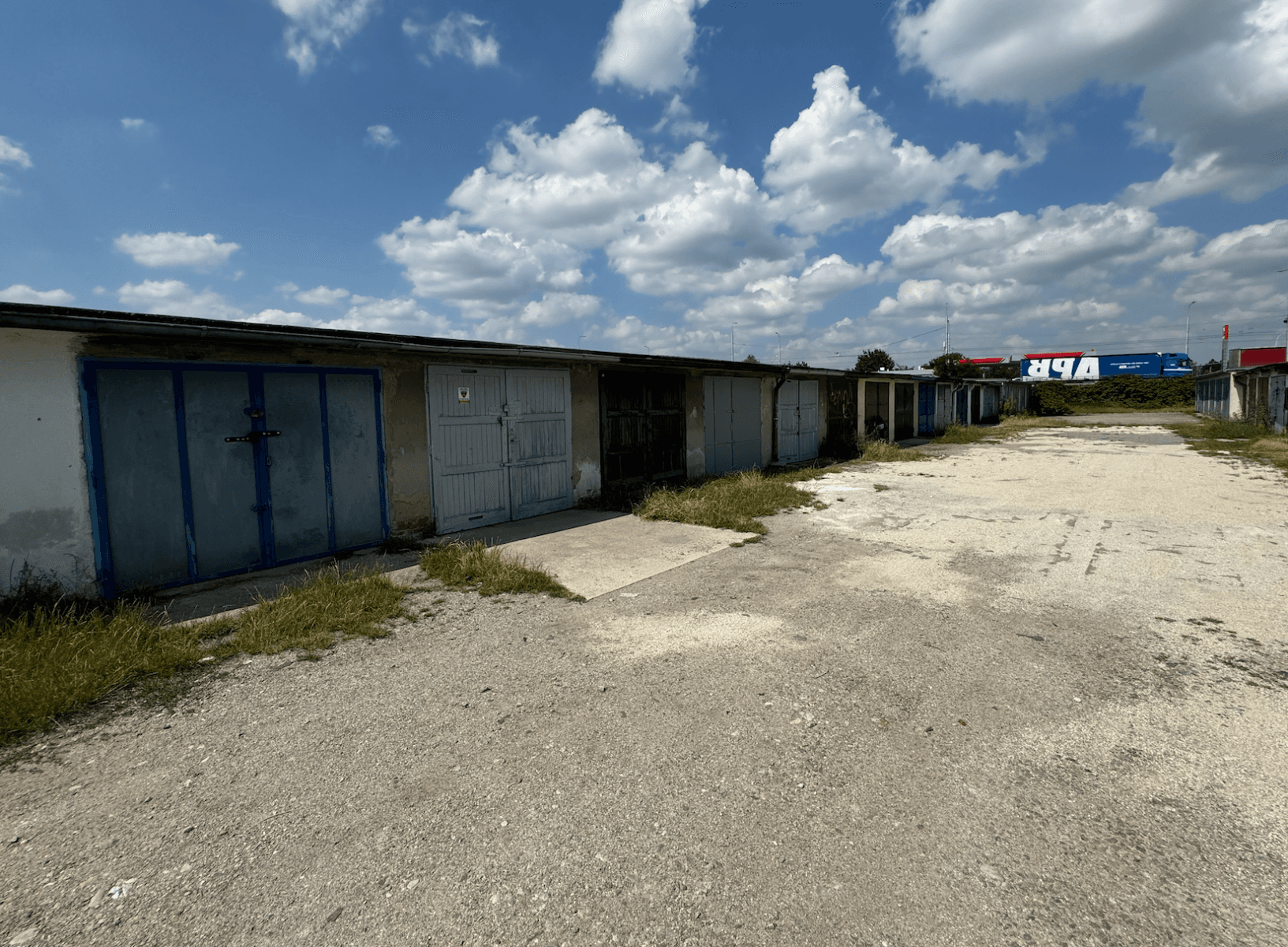 garage to rent, 16 m², České Budějovice, Jihočeský Region garage to rent, 16 m², České Budějovice, Jihočeský Region