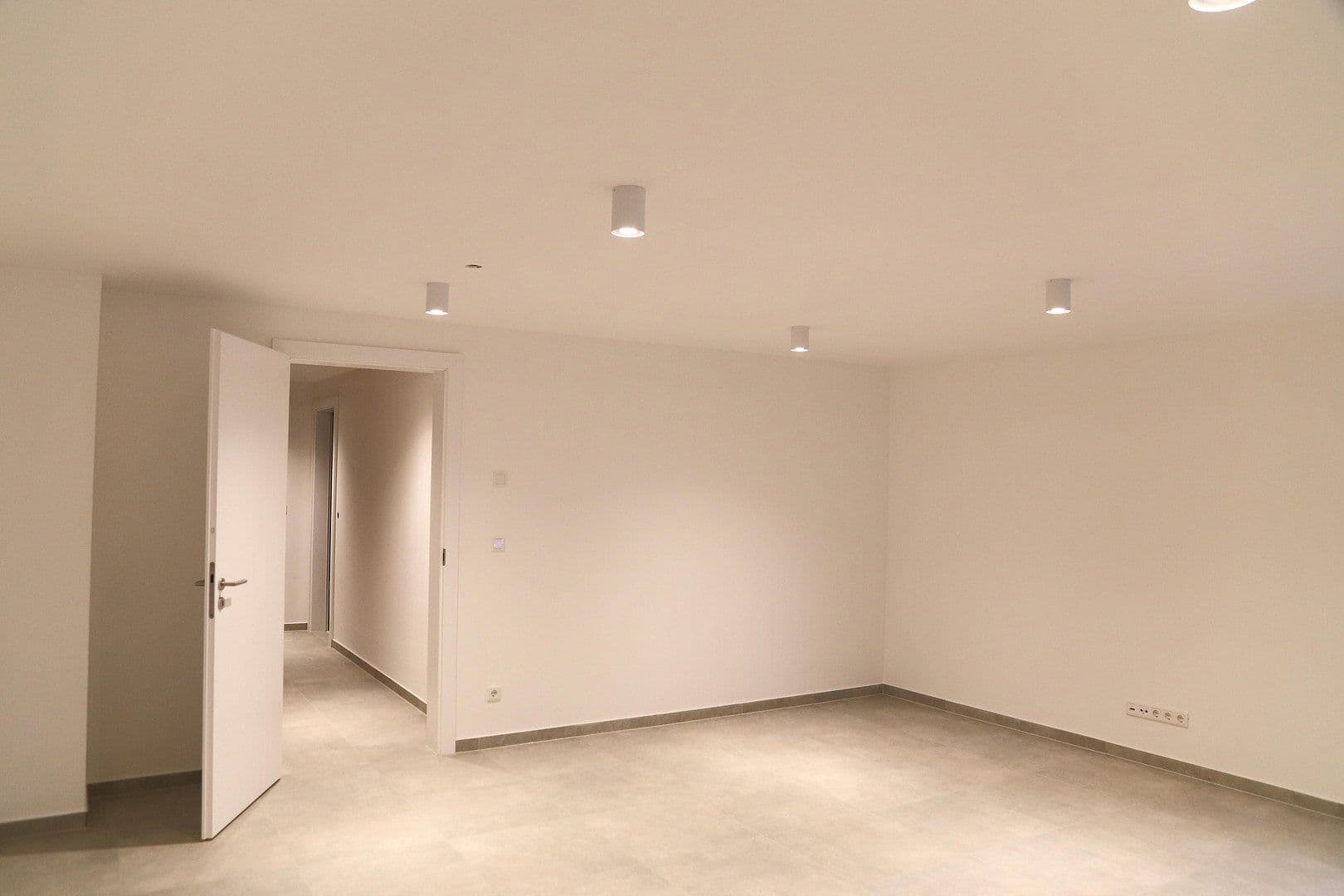 house to rent, 205 m², Meerbusch, North Rhine-Westphalia house to rent, 205 m², Meerbusch, North Rhine-Westphalia