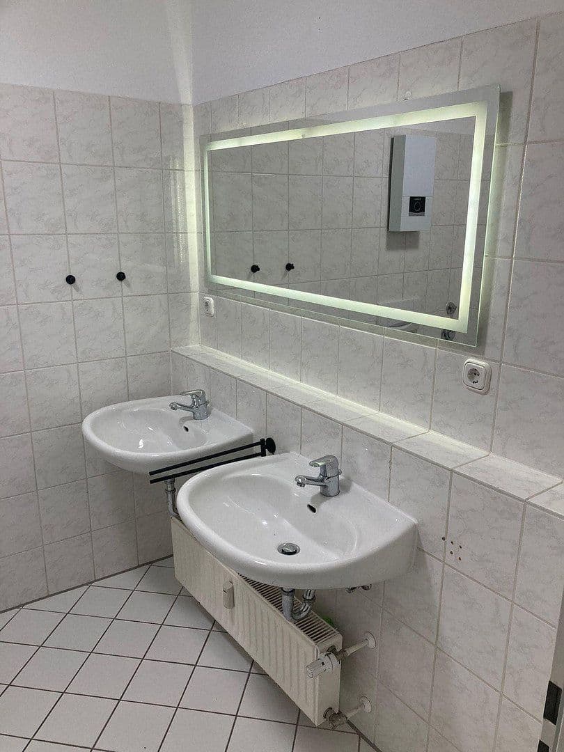 4 bedroom flat to rent, 102 m², Markusstr. 9, Niederkassel, North Rhine-Westphalia 4 bedroom flat to rent, 102 m², Markusstr. 9, Niederkassel, North Rhine-Westphalia