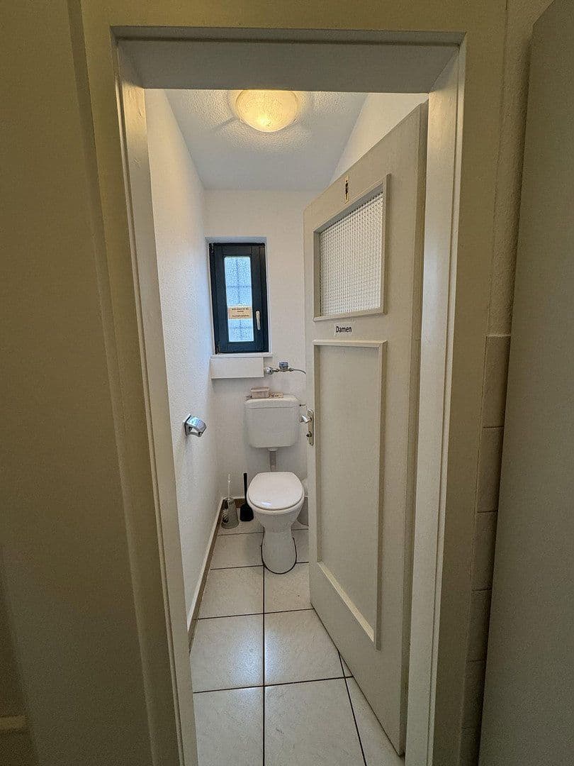 office to rent, 114 m², Beethovenstraße, Villingen-Schwenningen, Baden-Württemberg office to rent, 114 m², Beethovenstraße, Villingen-Schwenningen, Baden-Württemberg