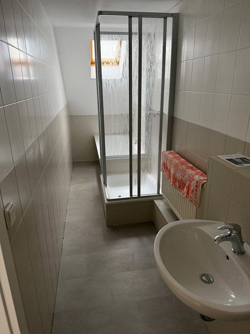 2 bedroom with open-plan kitchen flat to rent, 76 m², Neumarkt 9, Lichtenstein/Sachsen, Saxony 2 bedroom with open-plan kitchen flat to rent, 76 m², Neumarkt 9, Lichtenstein/Sachsen, Saxony