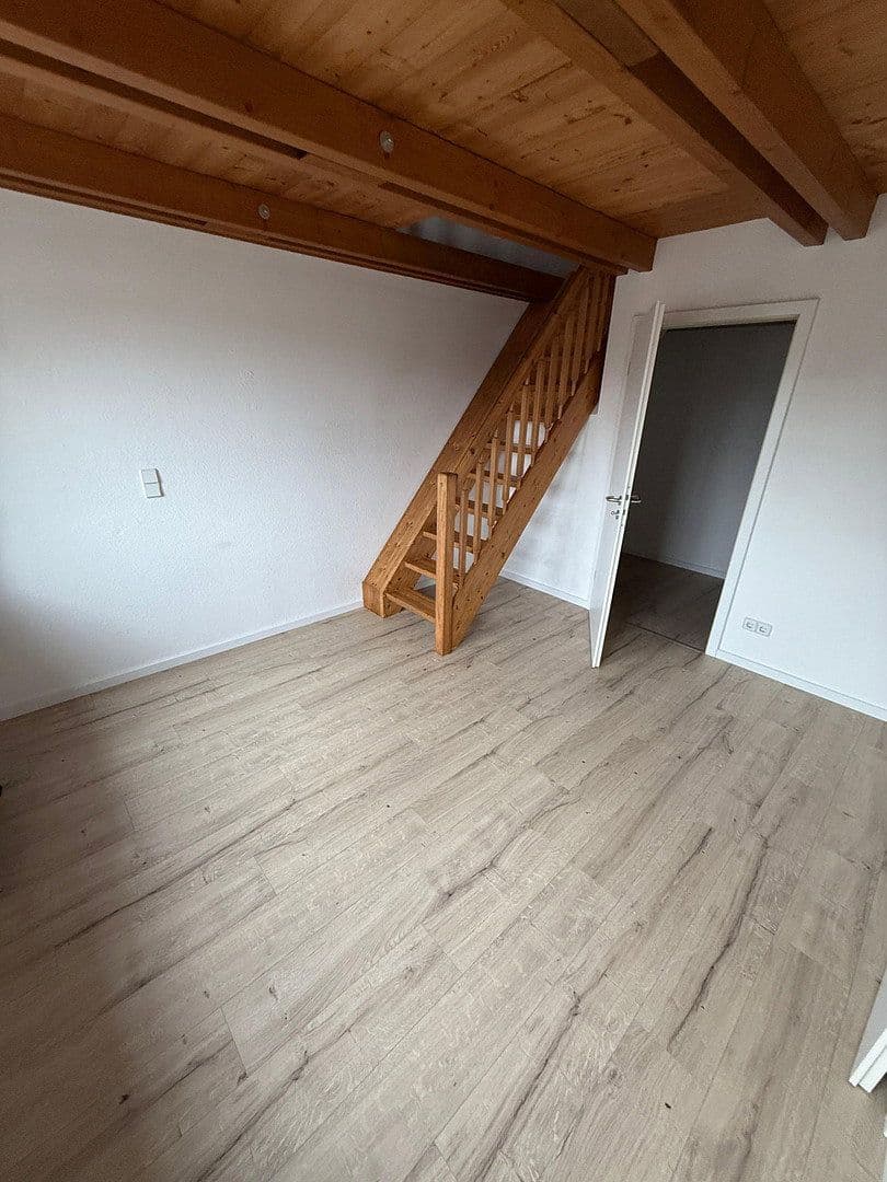 2 bedroom with open-plan kitchen flat to rent, 76 m², Neumarkt 9, Lichtenstein/Sachsen, Saxony 2 bedroom with open-plan kitchen flat to rent, 76 m², Neumarkt 9, Lichtenstein/Sachsen, Saxony