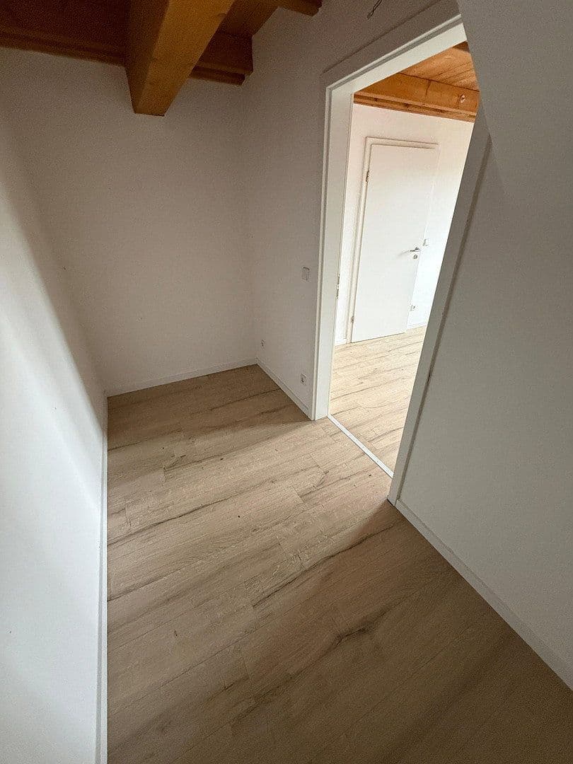 2 bedroom with open-plan kitchen flat to rent, 76 m², Neumarkt 9, Lichtenstein/Sachsen, Saxony 2 bedroom with open-plan kitchen flat to rent, 76 m², Neumarkt 9, Lichtenstein/Sachsen, Saxony