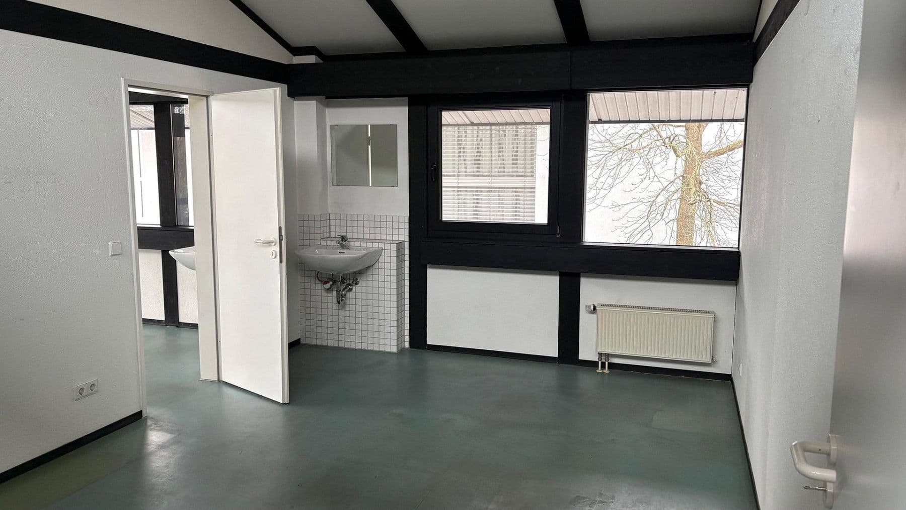 office to rent, 123 m², Schafhausener Straße 11, Heinsberg, North Rhine-Westphalia office to rent, 123 m², Schafhausener Straße 11, Heinsberg, North Rhine-Westphalia