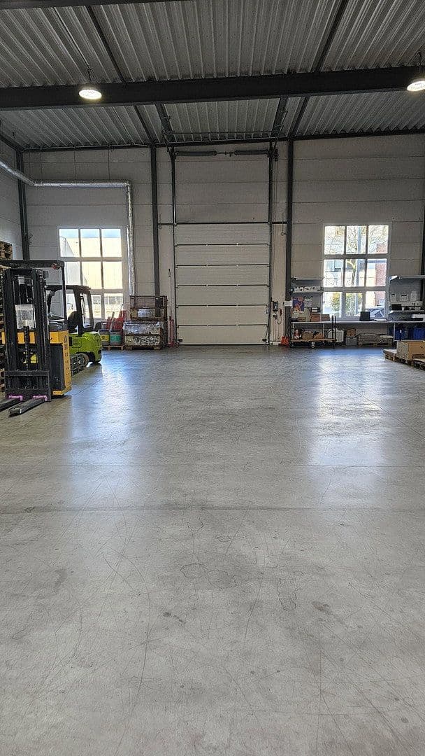 non-residential property to rent, 4,760 m², Willich, North Rhine-Westphalia non-residential property to rent, 4,760 m², Willich, North Rhine-Westphalia