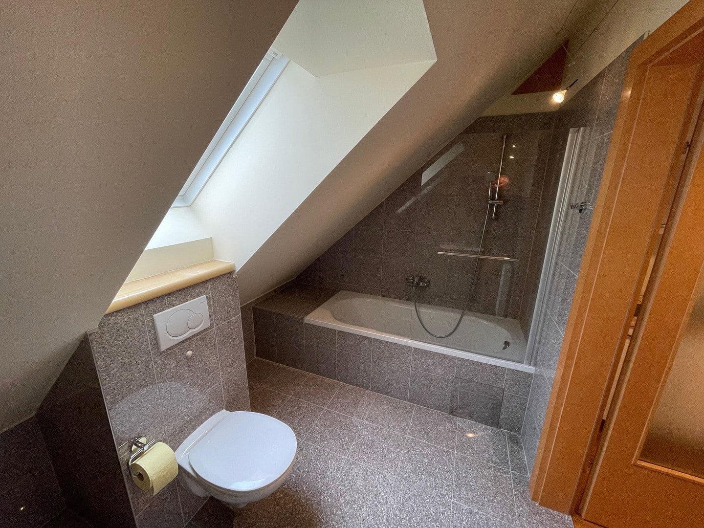 1 bedroom flat to rent, 35 m², Frauenberg 9, Krems/Stein, Lower Austria 1 bedroom flat to rent, 35 m², Frauenberg 9, Krems/Stein, Lower Austria