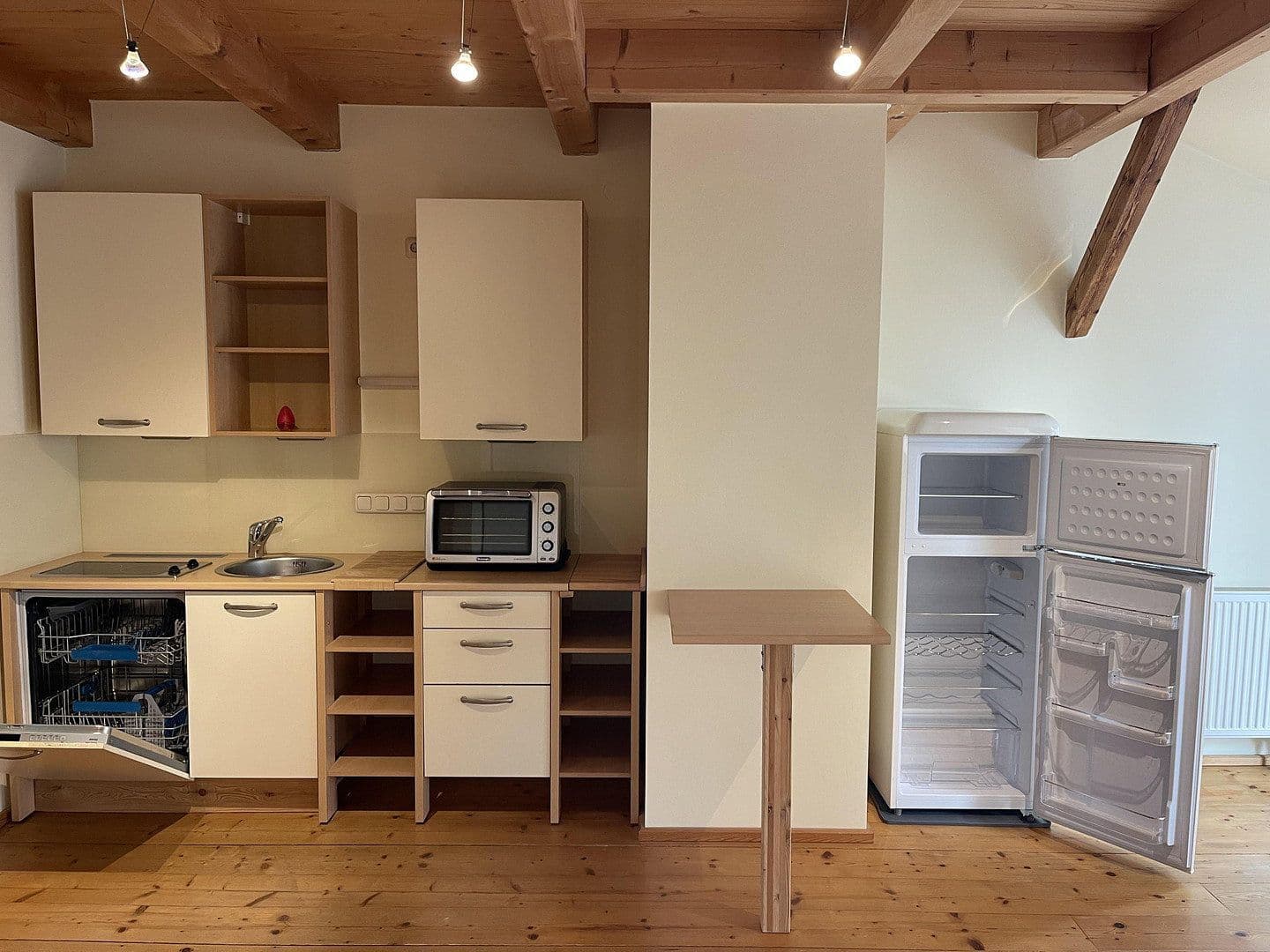 1 bedroom flat to rent, 35 m², Frauenberg 9, Krems/Stein, Lower Austria 1 bedroom flat to rent, 35 m², Frauenberg 9, Krems/Stein, Lower Austria