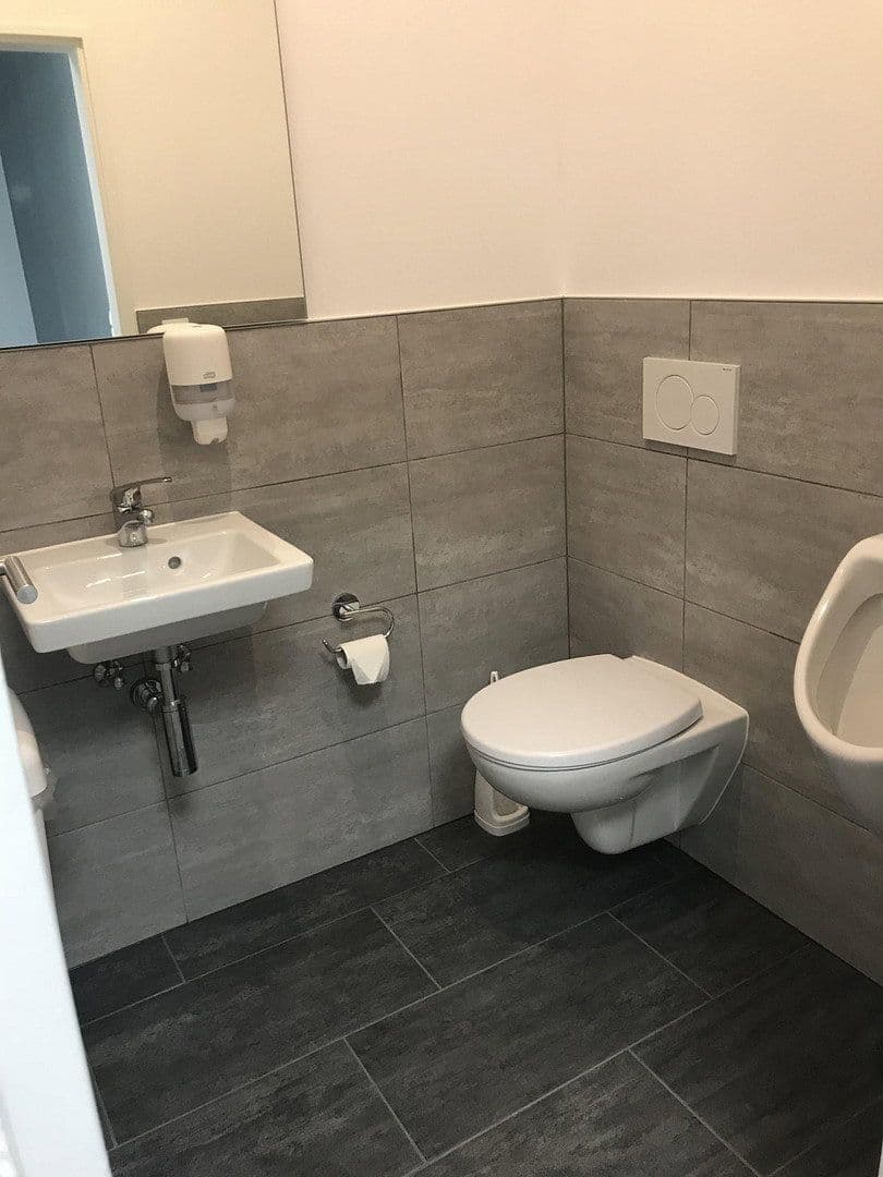 office to rent, 100 m², Siemensstraße 9A, Wiesbaden, Hesse office to rent, 100 m², Siemensstraße 9A, Wiesbaden, Hesse