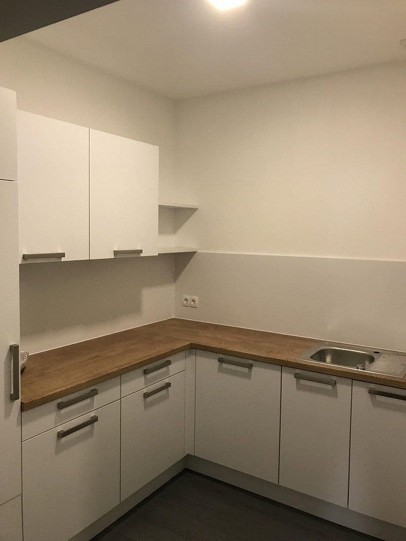 office to rent, 100 m², Siemensstraße 9A, Wiesbaden, Hesse office to rent, 100 m², Siemensstraße 9A, Wiesbaden, Hesse