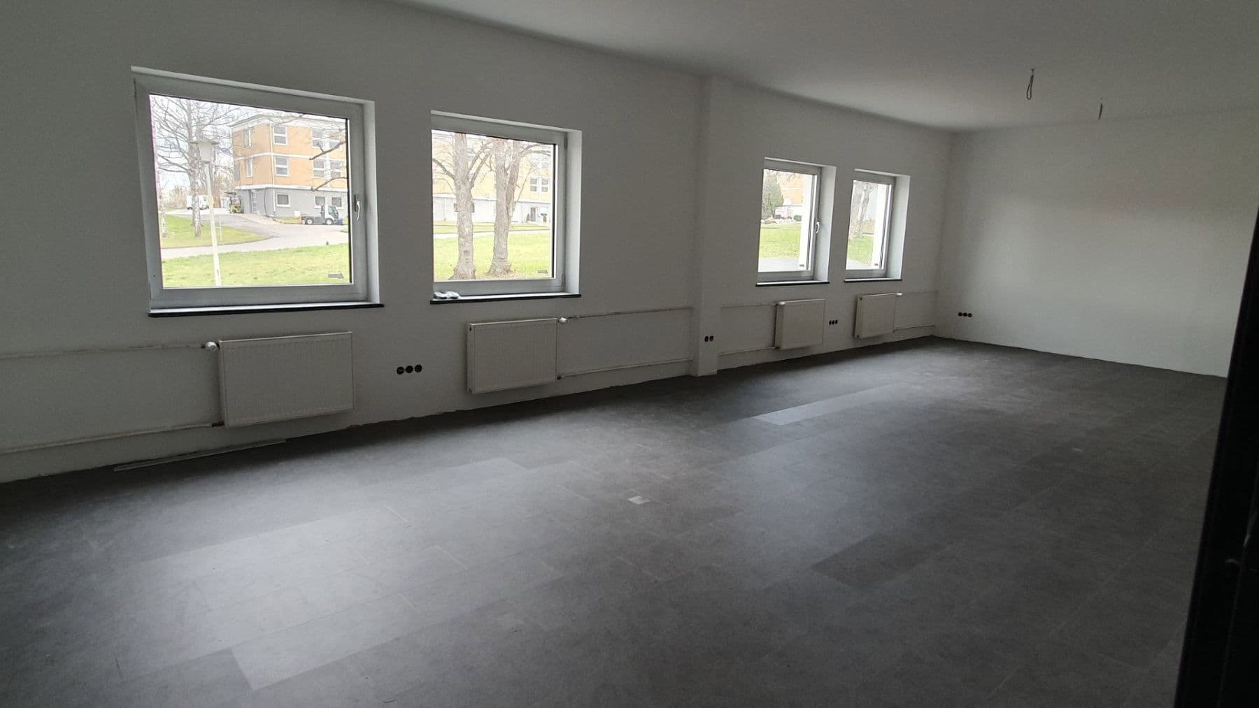 office to rent, 2,000 m², Nagold, Baden-Württemberg office to rent, 2,000 m², Nagold, Baden-Württemberg