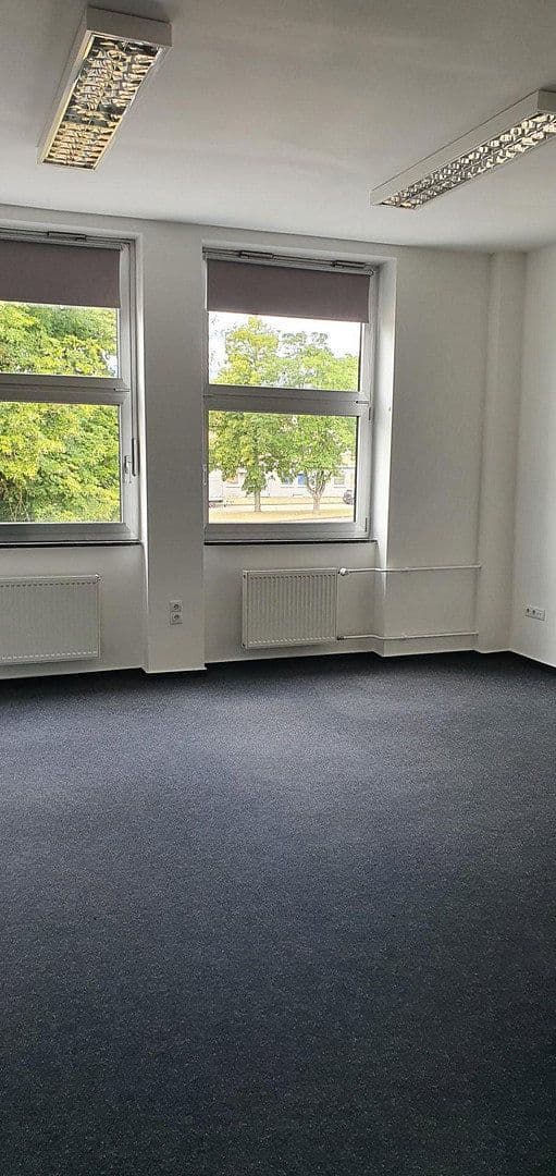 office to rent, 2,000 m², Nagold, Baden-Württemberg office to rent, 2,000 m², Nagold, Baden-Württemberg