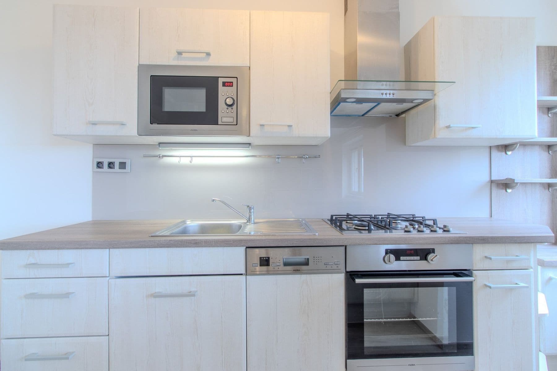 Studio flat to rent, 64 m², Nad Výšinkou, Prague, Prague Studio flat to rent, 64 m², Nad Výšinkou, Prague, Prague