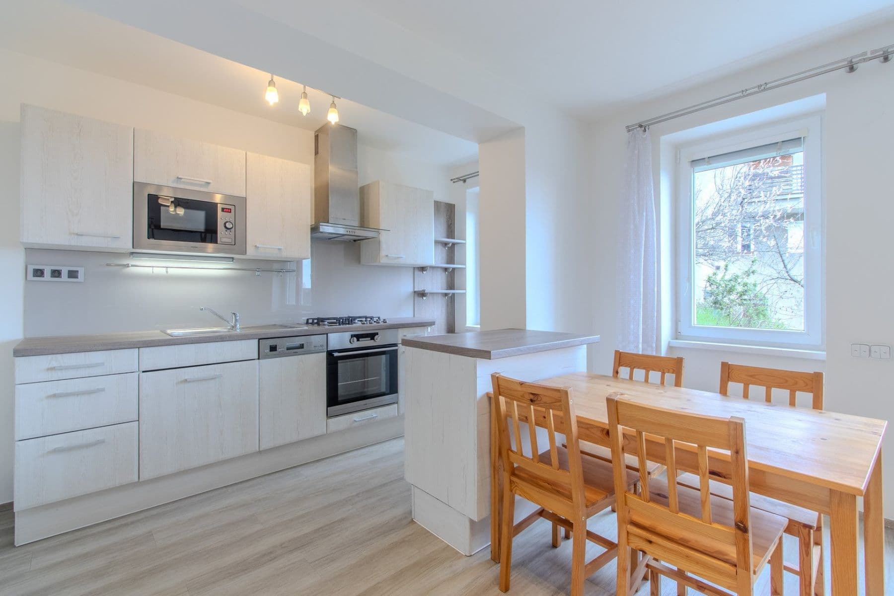 Studio flat to rent, 64 m², Nad Výšinkou, Prague, Prague Studio flat to rent, 64 m², Nad Výšinkou, Prague, Prague