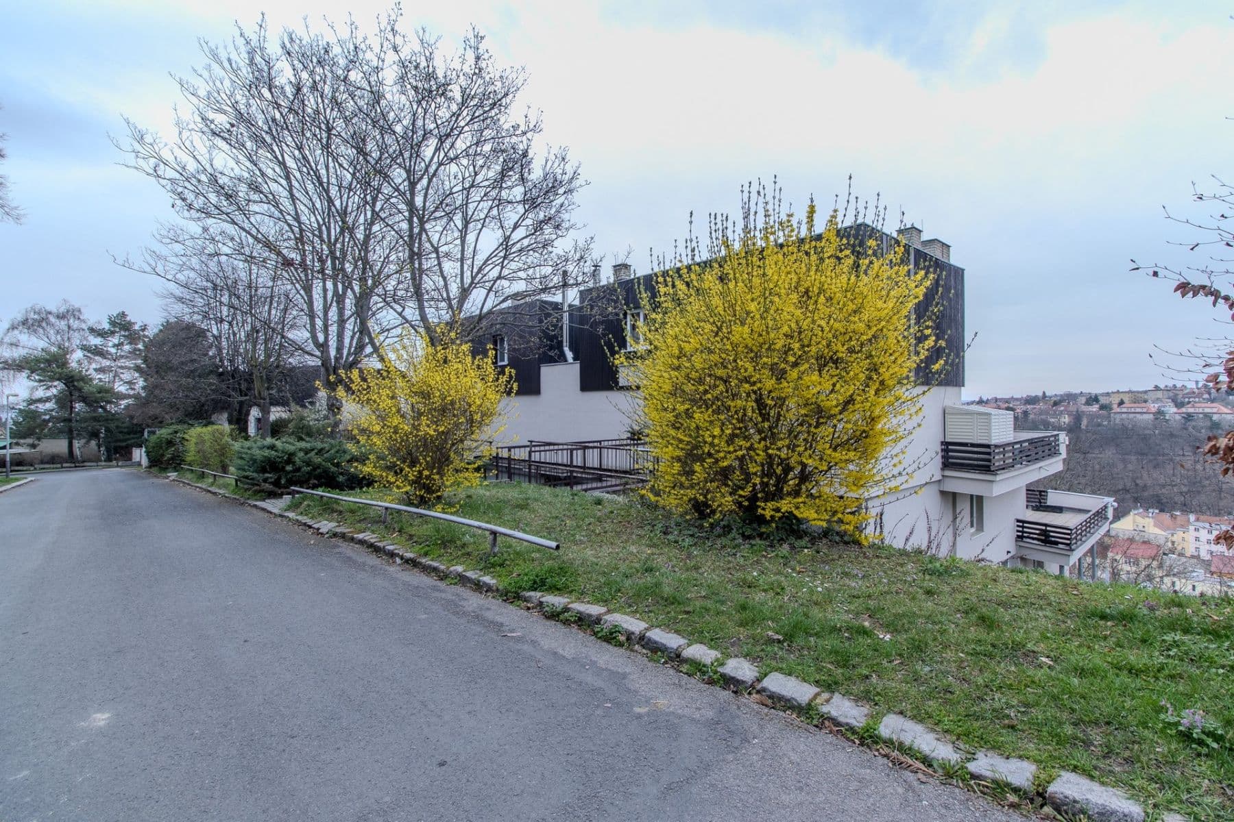 Studio flat to rent, 64 m², Nad Výšinkou, Prague, Prague Studio flat to rent, 64 m², Nad Výšinkou, Prague, Prague