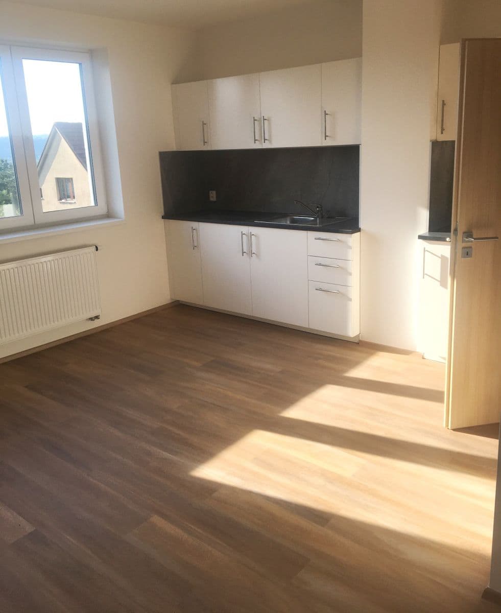 Studio flat to rent, 32 m², Palmetová, Prague, Prague Studio flat to rent, 32 m², Palmetová, Prague, Prague