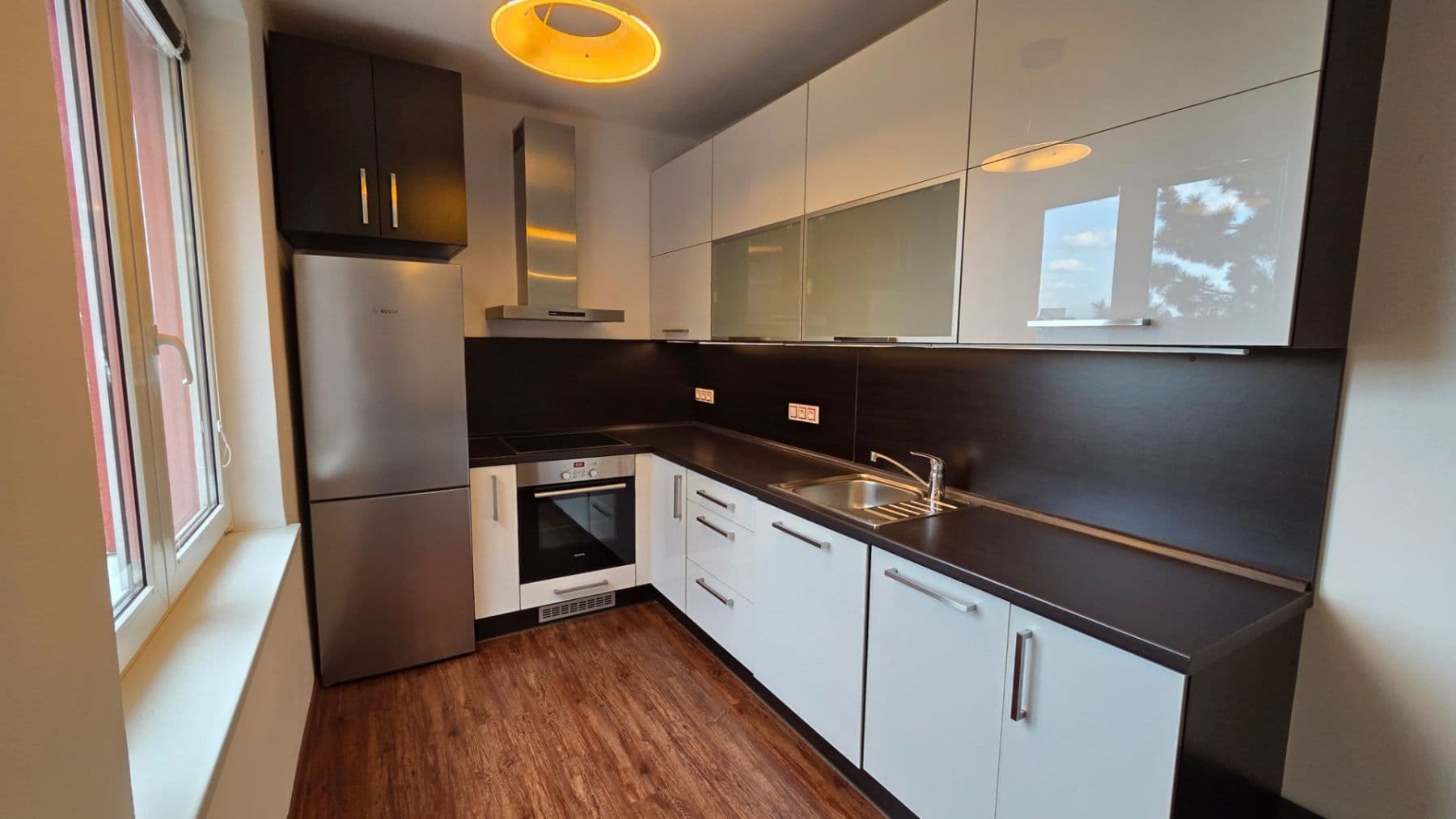 2 bedroom with open-plan kitchen flat to rent, 63 m², Trnavská, Prague, Prague 2 bedroom with open-plan kitchen flat to rent, 63 m², Trnavská, Prague, Prague