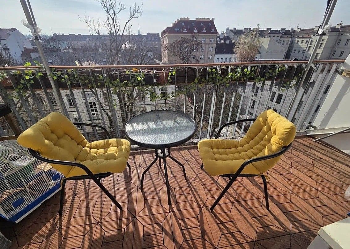 1 bedroom with open-plan kitchen flat to rent, 55 m², Dělnická, Prague, Prague 1 bedroom with open-plan kitchen flat to rent, 55 m², Dělnická, Prague, Prague