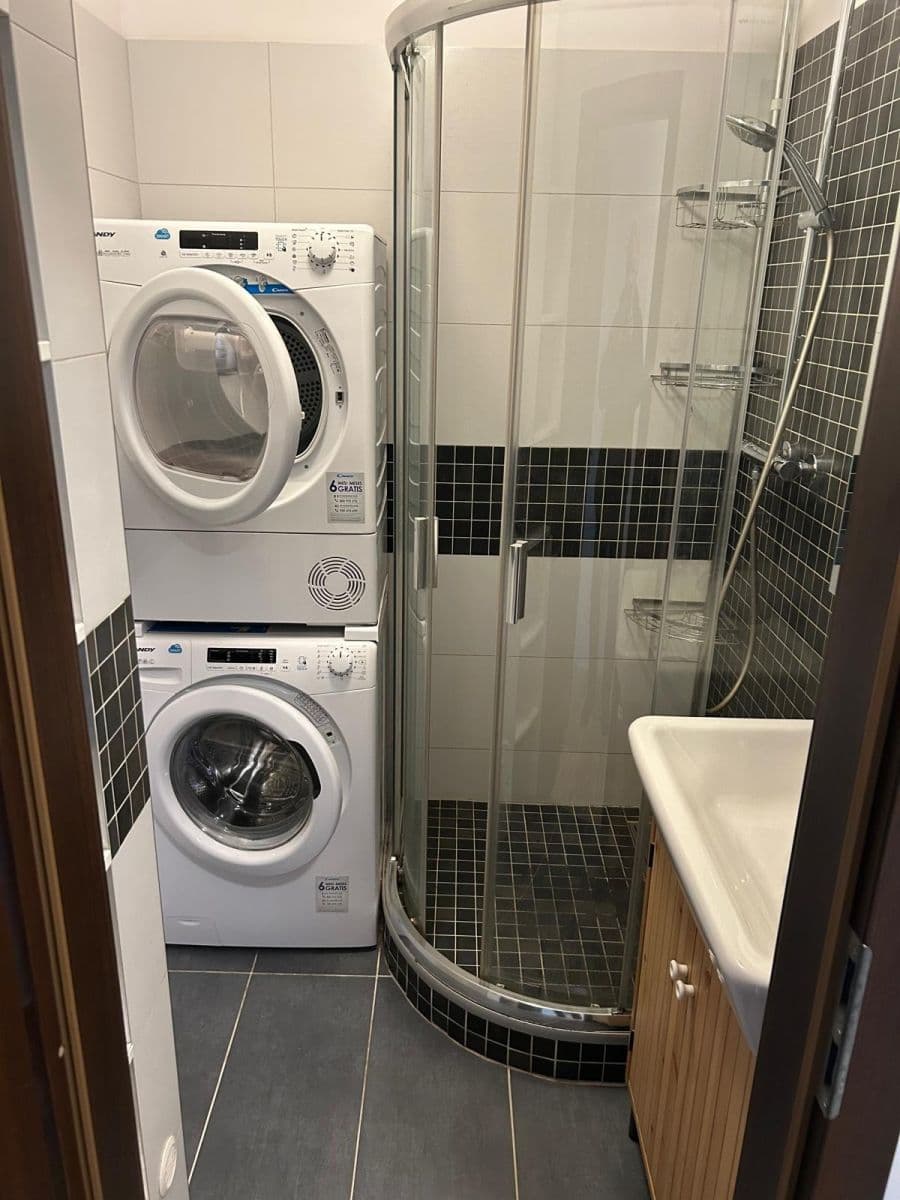 4 bedroom flat to rent, 76 m², Bělčická, Prague, Prague 4 bedroom flat to rent, 76 m², Bělčická, Prague, Prague