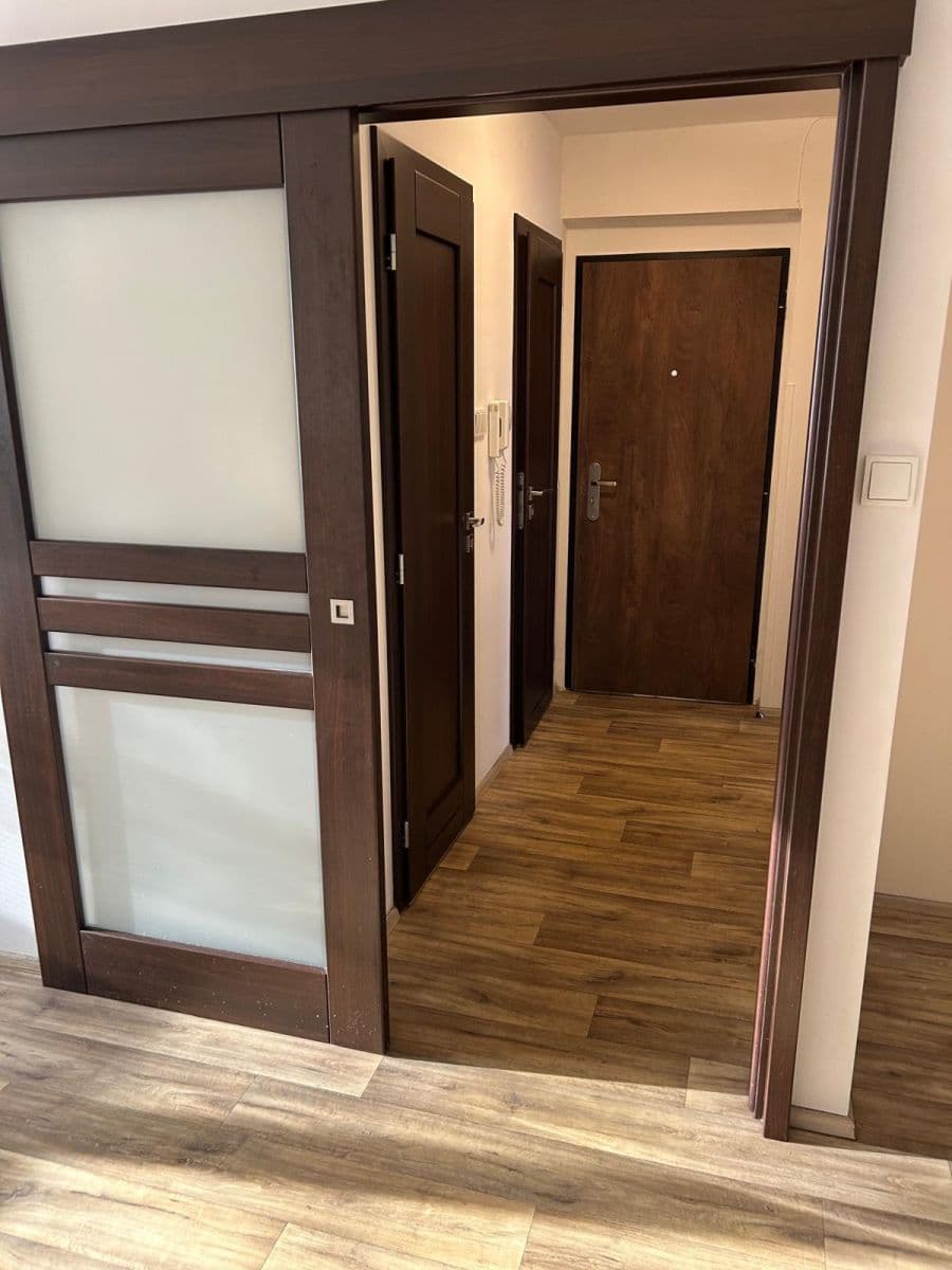 4 bedroom flat to rent, 76 m², Bělčická, Prague, Prague 4 bedroom flat to rent, 76 m², Bělčická, Prague, Prague