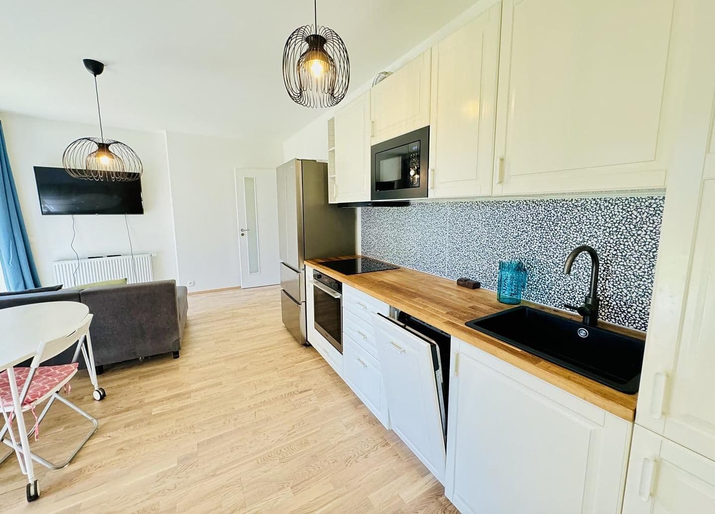 1 bedroom with open-plan kitchen flat to rent, 51 m², Benešova, Prague, Prague 1 bedroom with open-plan kitchen flat to rent, 51 m², Benešova, Prague, Prague