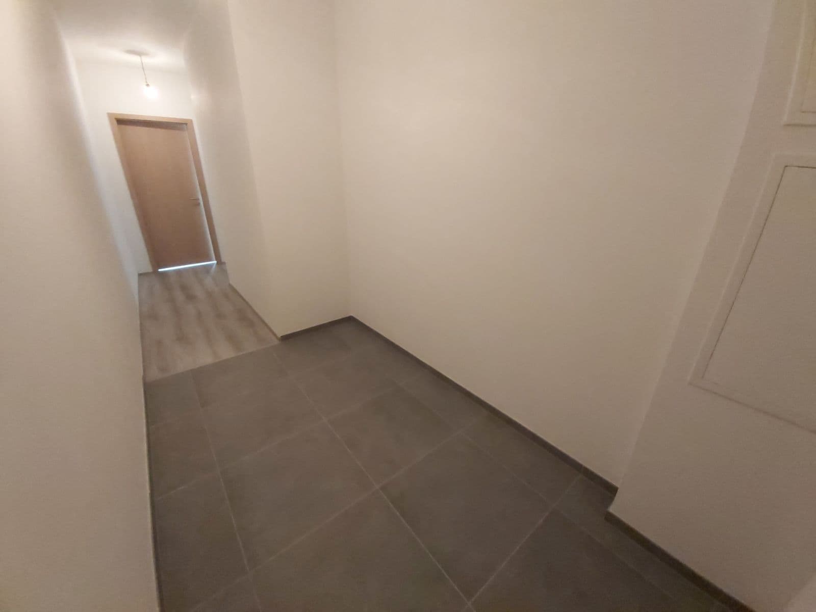 1 bedroom with open-plan kitchen flat to rent, 55 m², Františka Kováříka, Plzeň, Plzeňský Region 1 bedroom with open-plan kitchen flat to rent, 55 m², Františka Kováříka, Plzeň, Plzeňský Region