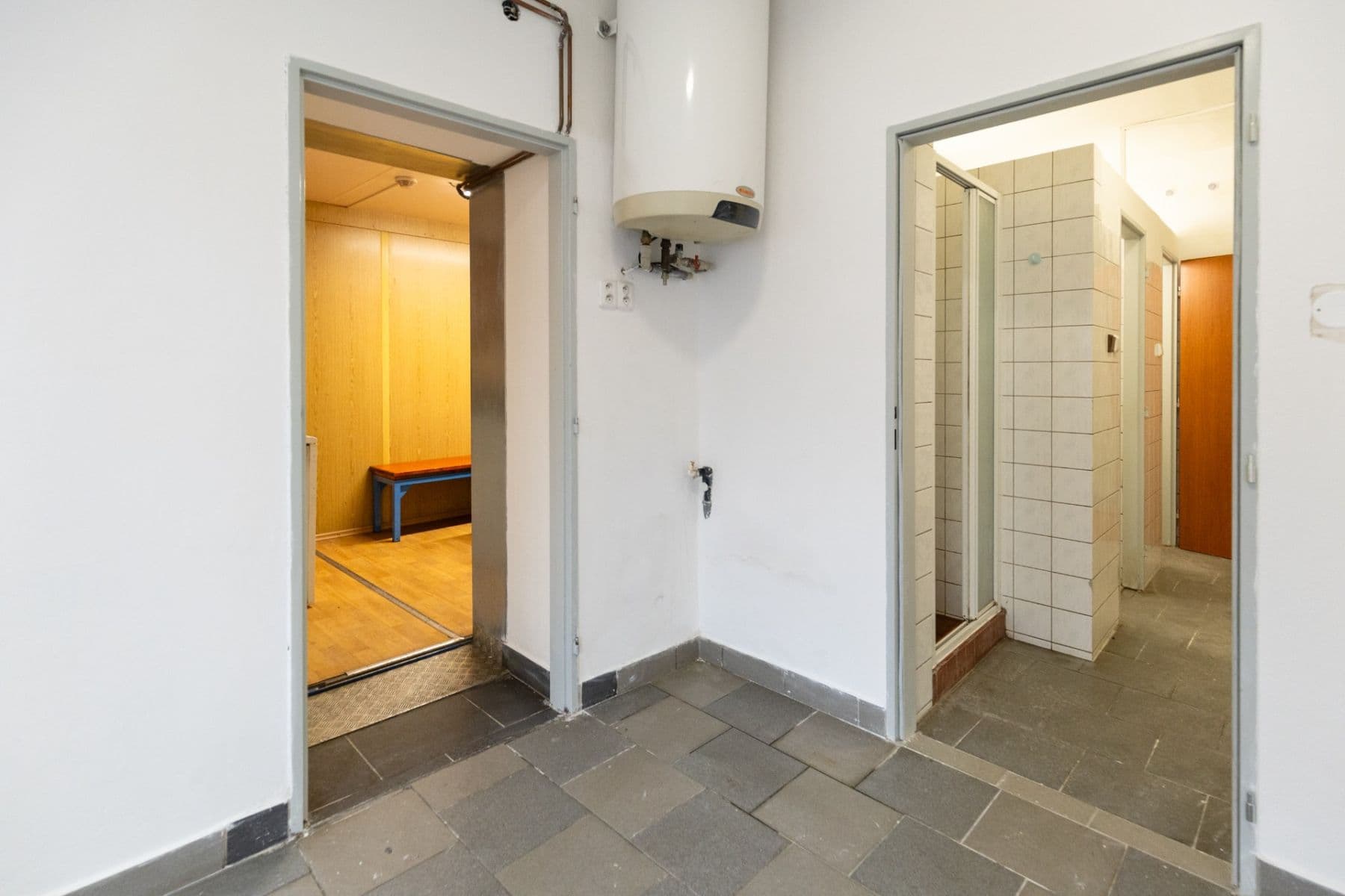 non-residential property to rent, 700 m², Dnešice, Plzeňský Region non-residential property to rent, 700 m², Dnešice, Plzeňský Region