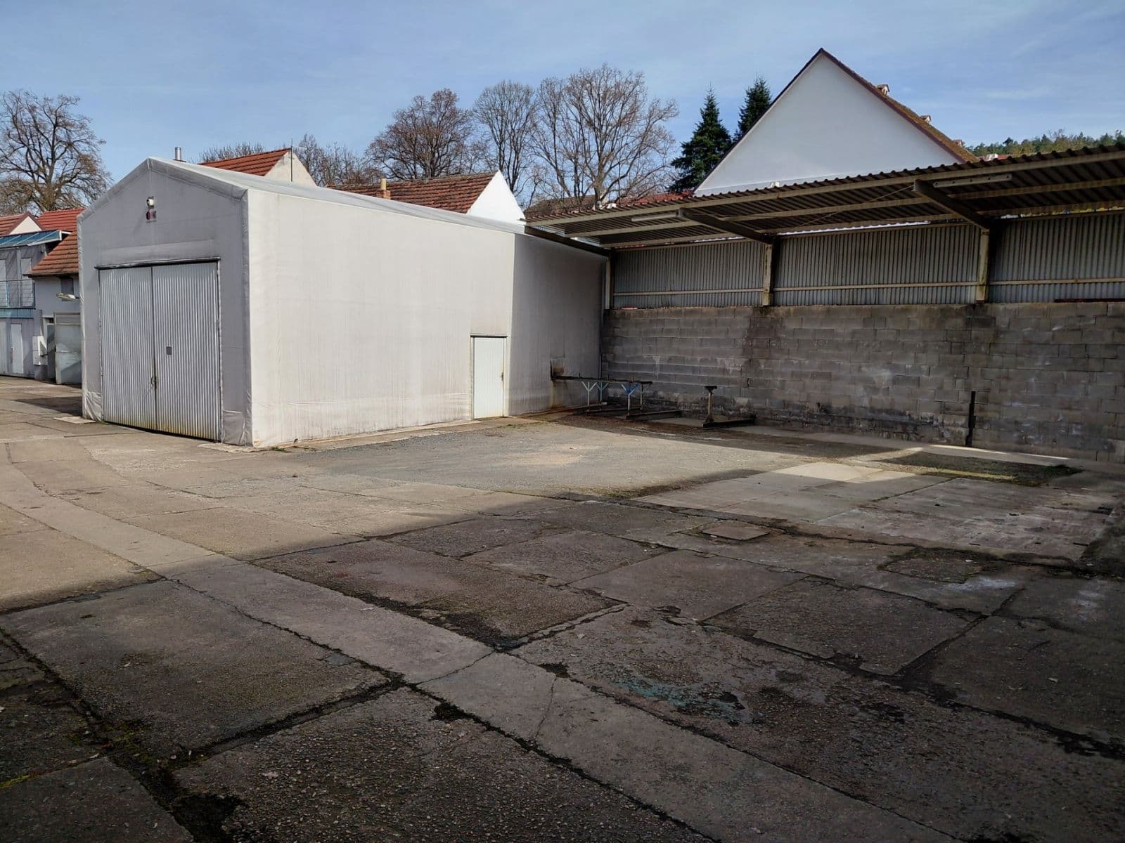 non-residential property to rent, 700 m², Dnešice, Plzeňský Region non-residential property to rent, 700 m², Dnešice, Plzeňský Region