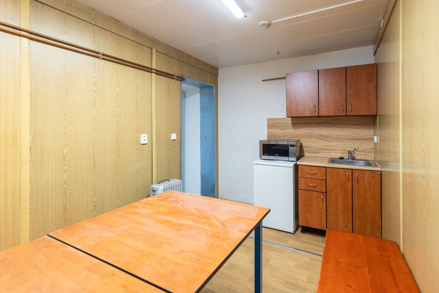 non-residential property to rent, 700 m², Dnešice, Plzeňský Region non-residential property to rent, 700 m², Dnešice, Plzeňský Region