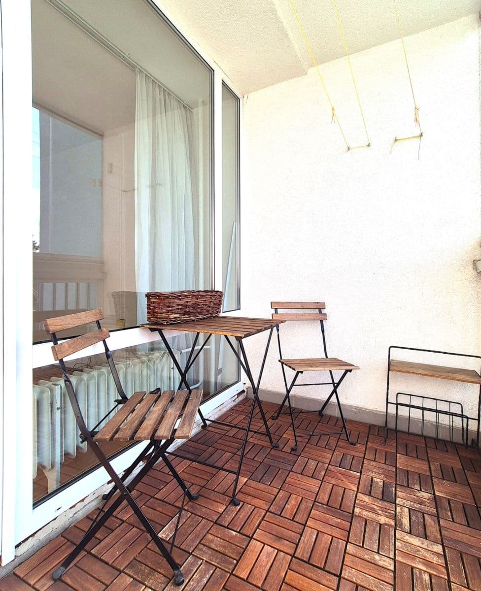 3 bedroom flat to rent, 68 m², Šiškova, Prague, Prague 3 bedroom flat to rent, 68 m², Šiškova, Prague, Prague