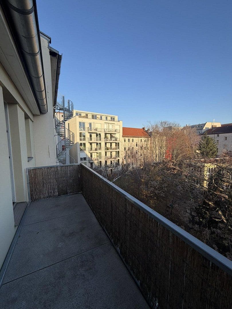 1 bedroom with open-plan kitchen flat for sale, 86 m², Colbestrasse 22, Berlin Friedrichshain, Berlin 1 bedroom with open-plan kitchen flat for sale, 86 m², Colbestrasse 22, Berlin Friedrichshain, Berlin