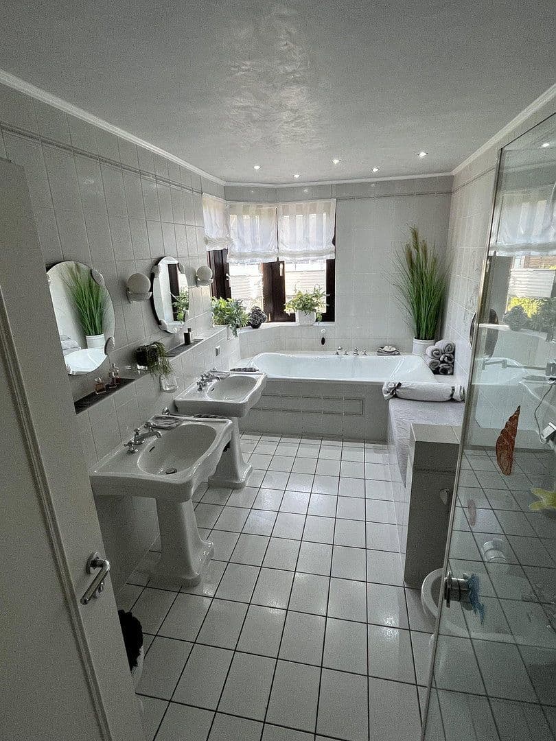 house for sale, 167 m², Duisburg, North Rhine-Westphalia house for sale, 167 m², Duisburg, North Rhine-Westphalia