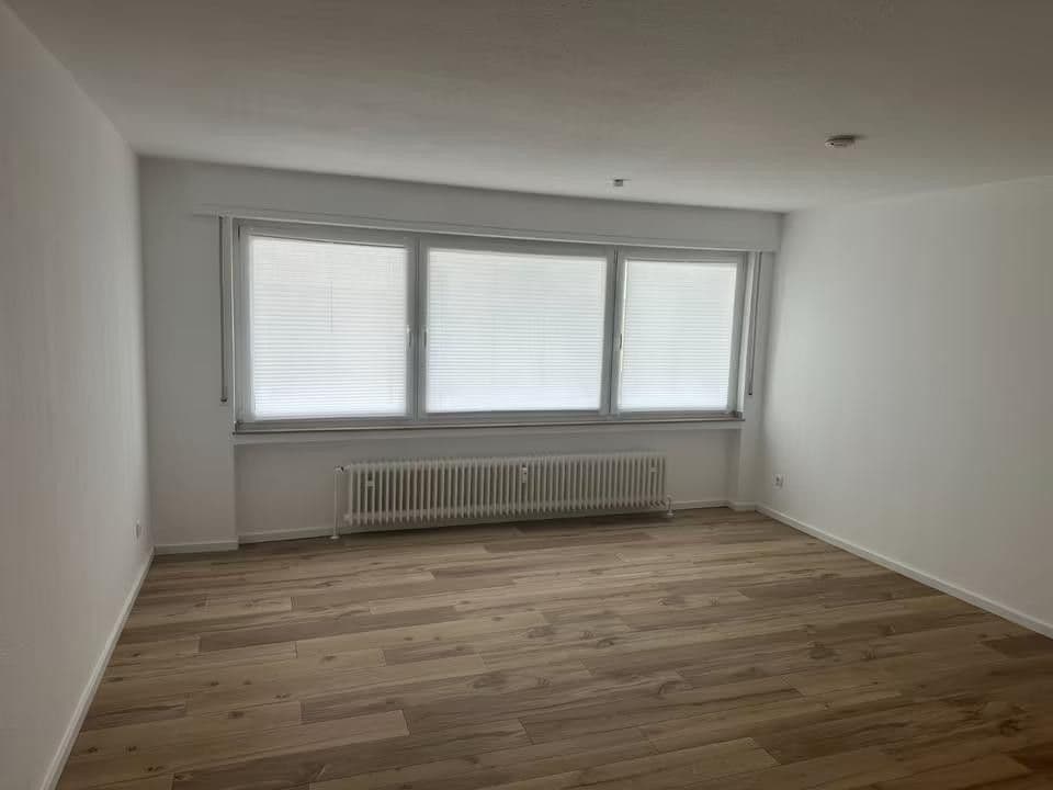 Studio flat to rent, 45 m², Kronenstraße 19a, Krefeld, North Rhine-Westphalia Studio flat to rent, 45 m², Kronenstraße 19a, Krefeld, North Rhine-Westphalia