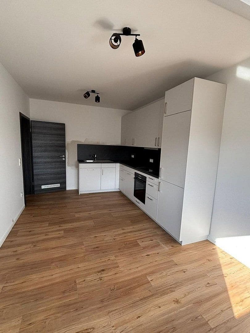 3 bedroom flat to rent, 77 m², Wiesbaden, Hesse 3 bedroom flat to rent, 77 m², Wiesbaden, Hesse